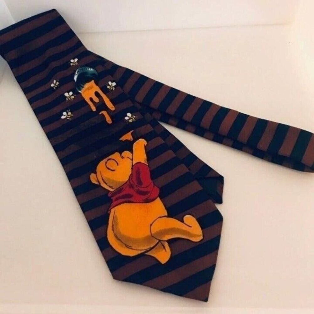 #1603 VTG WINNIE THE POOH STRIPED POLYESTER NECKTIE 57 IN X 4 IN